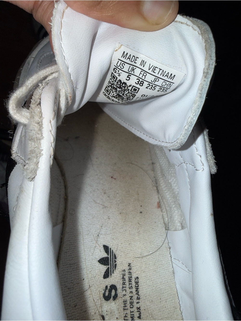 adidas White and Black sambae - Picture 8 of 8
